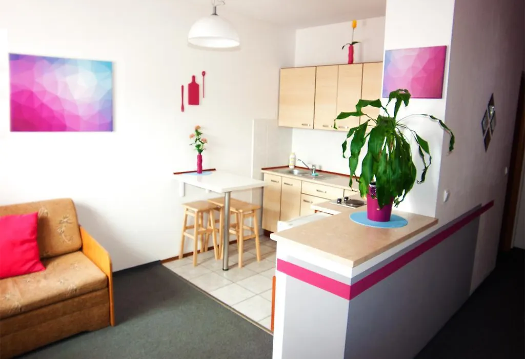 Apartamenty Lila-1